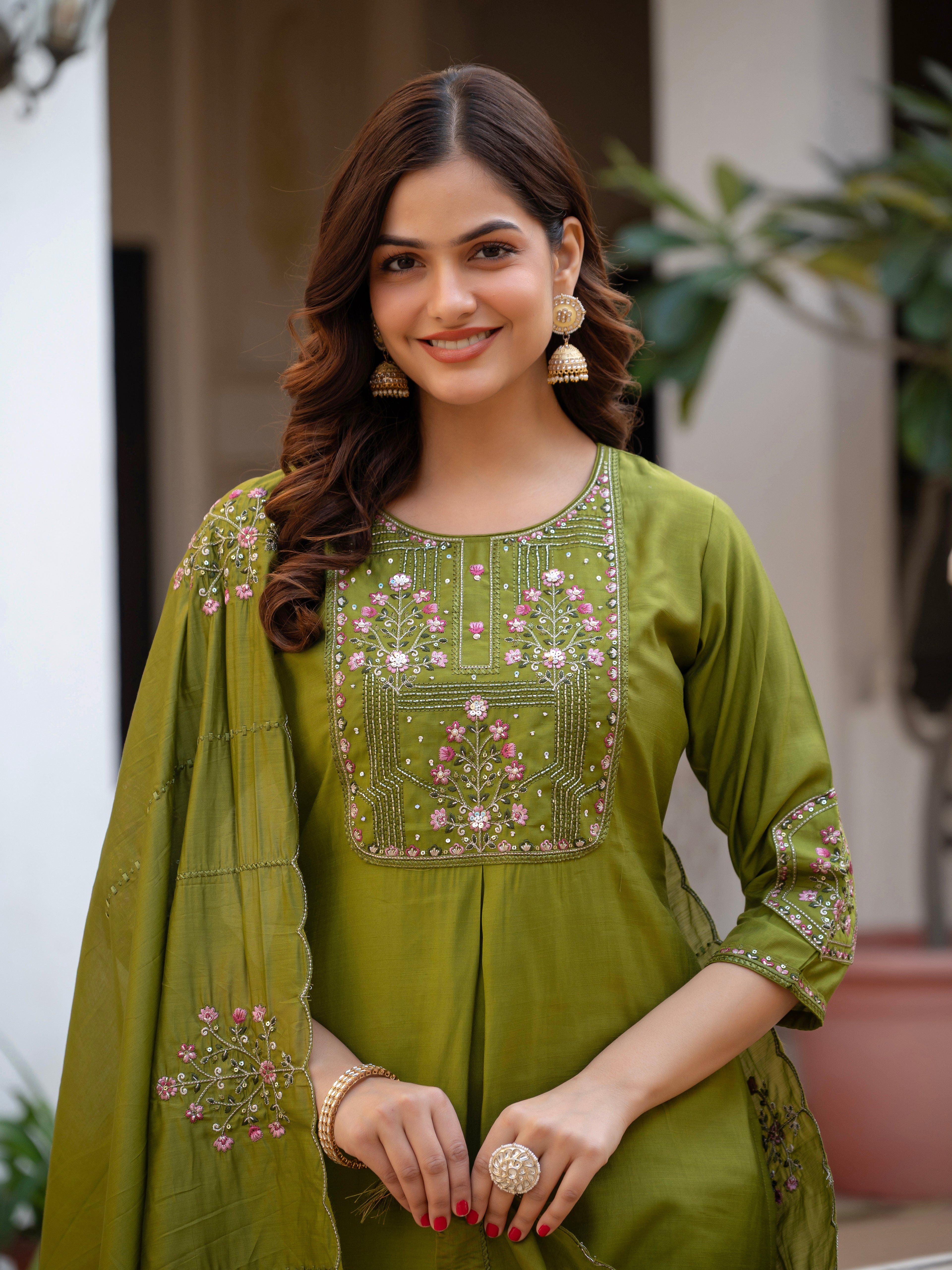 Elegant Straight Kurti Pant Dupatta Set of Green