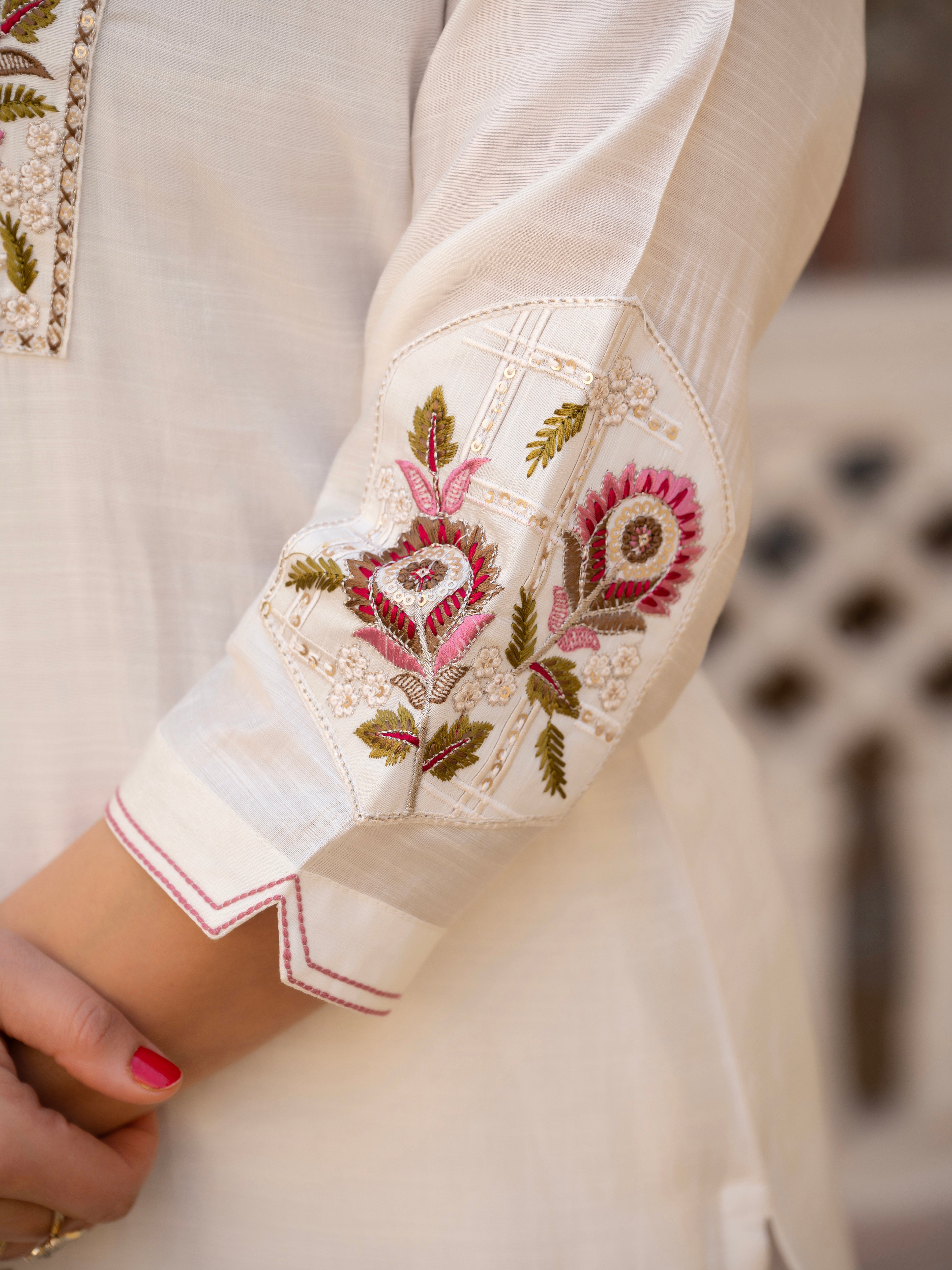 Elegant Straight Kurti Pant Dupatta Set of White