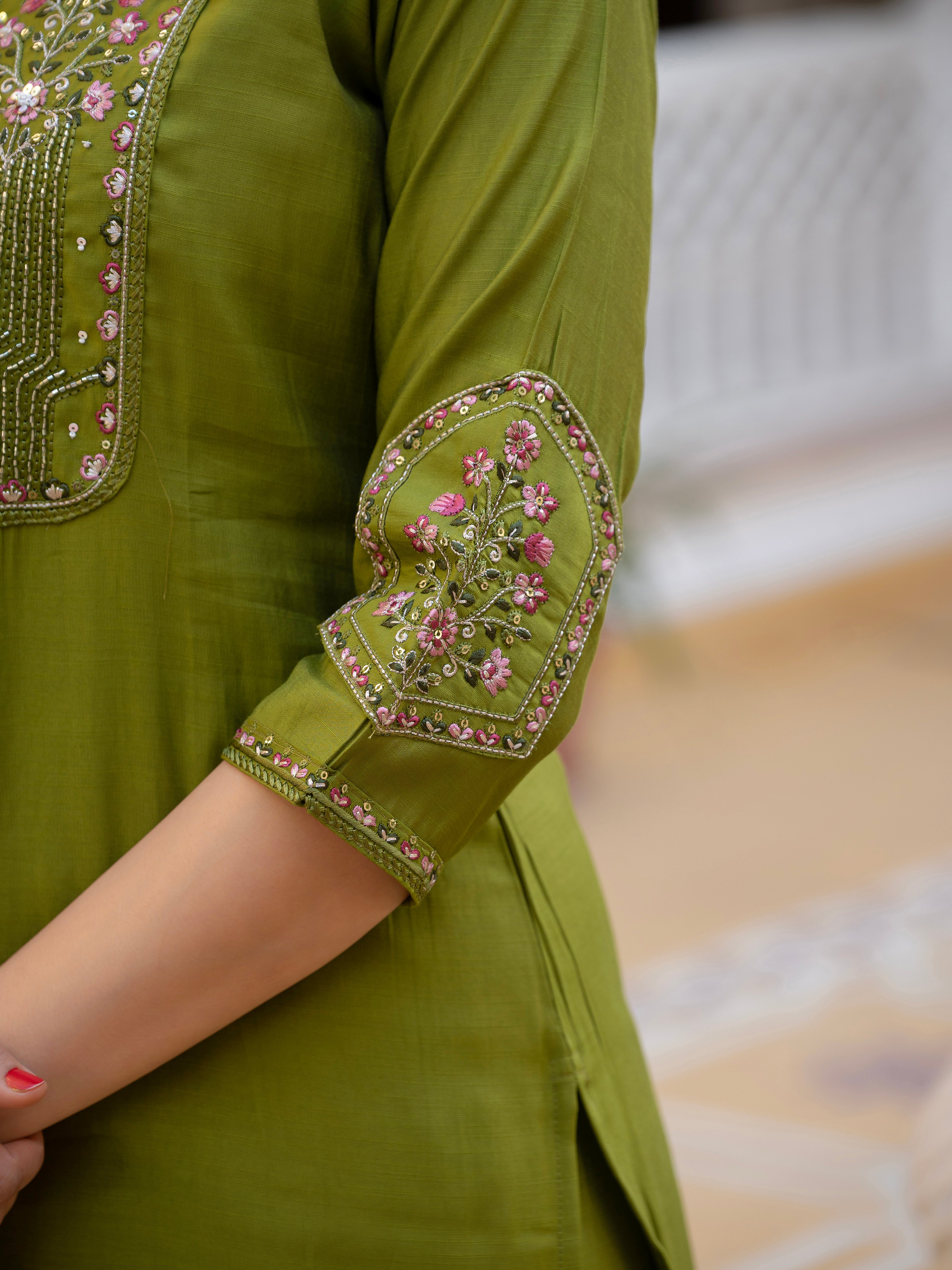 Elegant Straight Kurti Pant Dupatta Set of Green