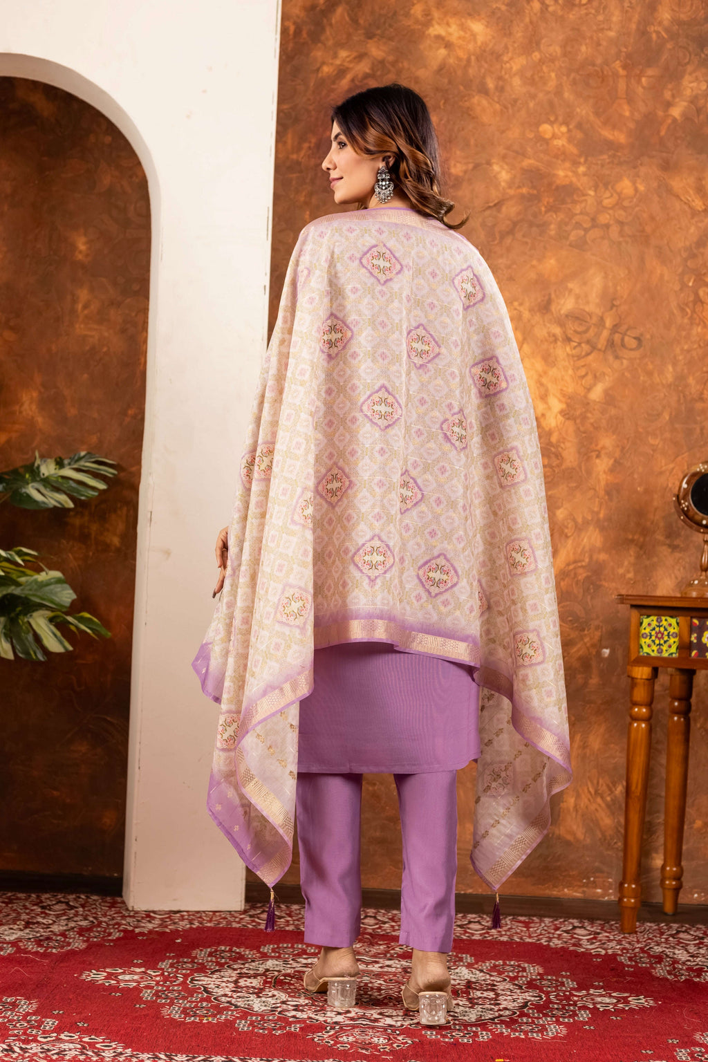 Elegant Straight Kurti Pant Dupatta Set- Lovender Kalikar
