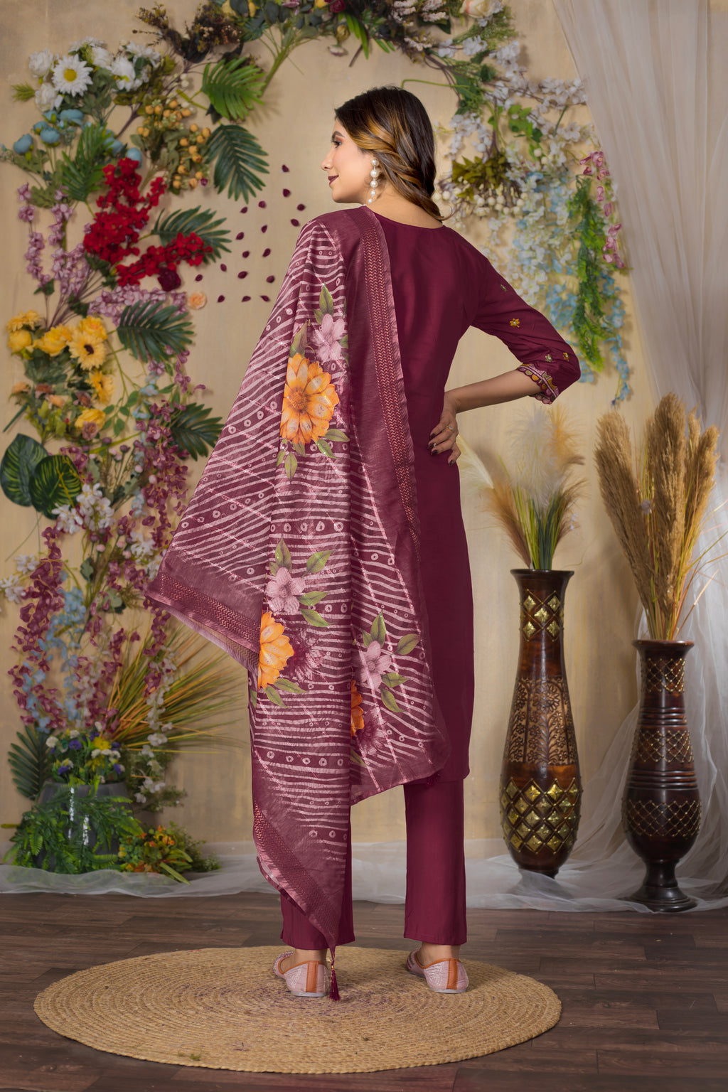 Elegant Straight Kurti Pant Dupatta Set of Maroon