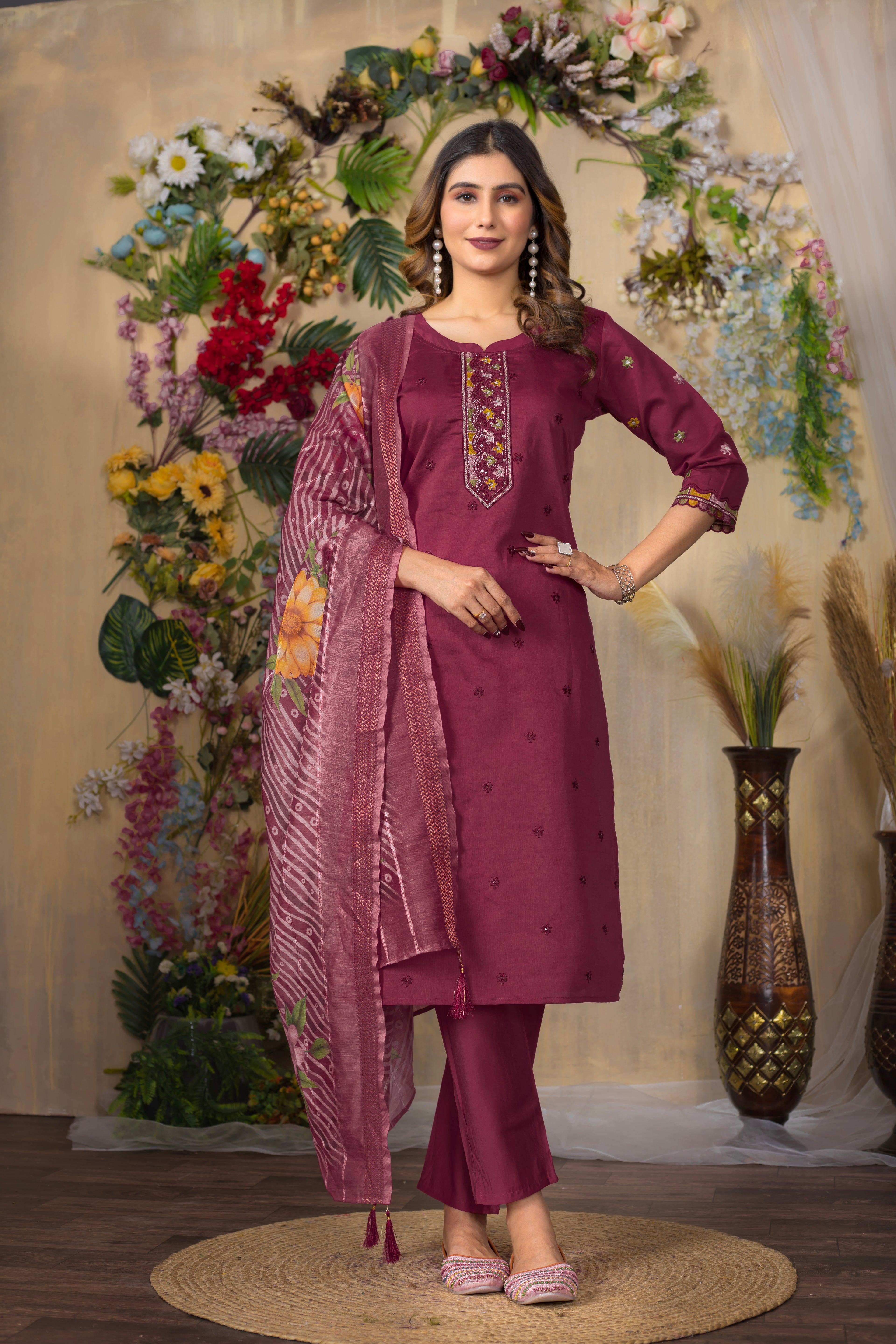 Elegant Straight Kurti Pant Dupatta Set of Maroon