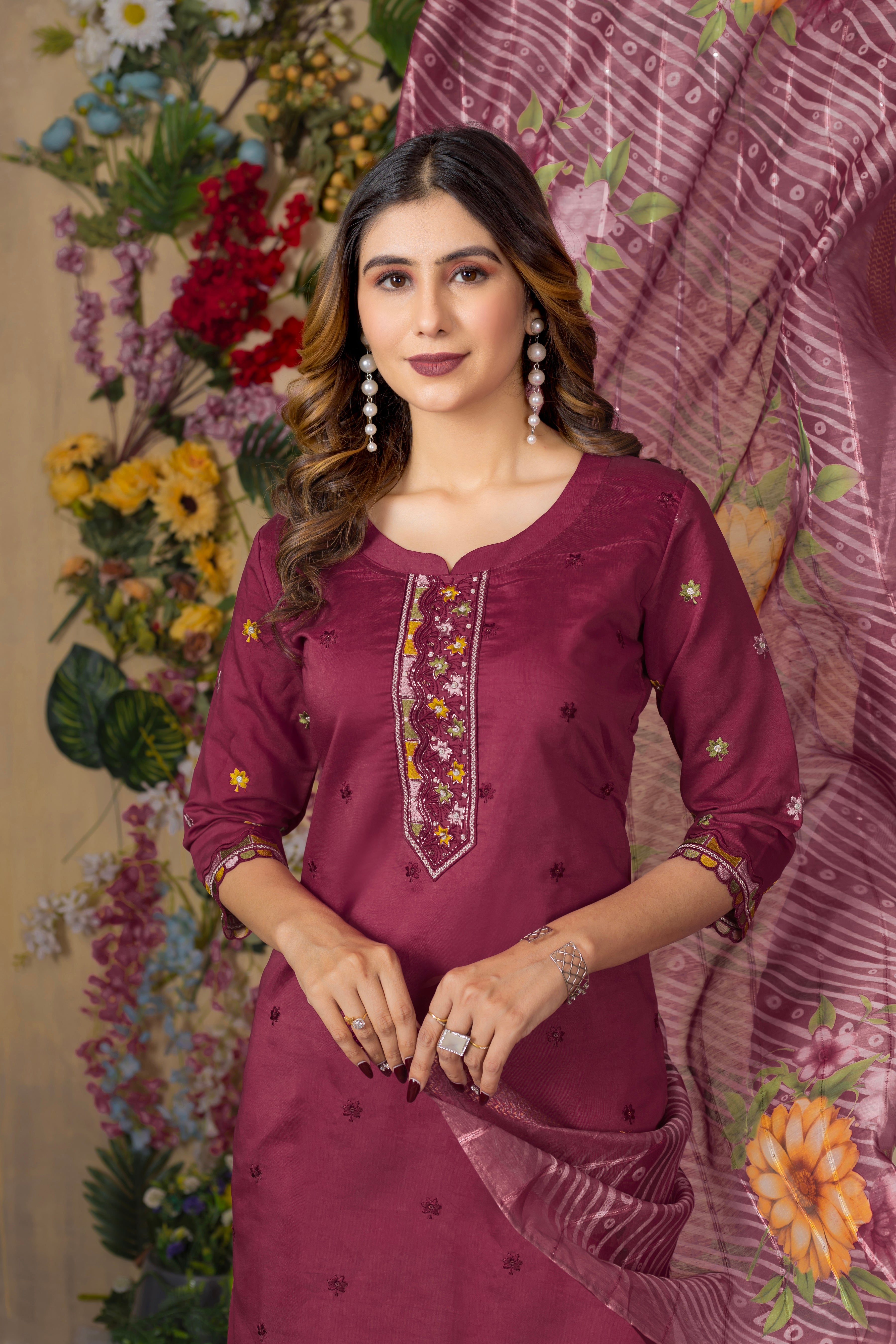Elegant Straight Kurti Pant Dupatta Set of Maroon