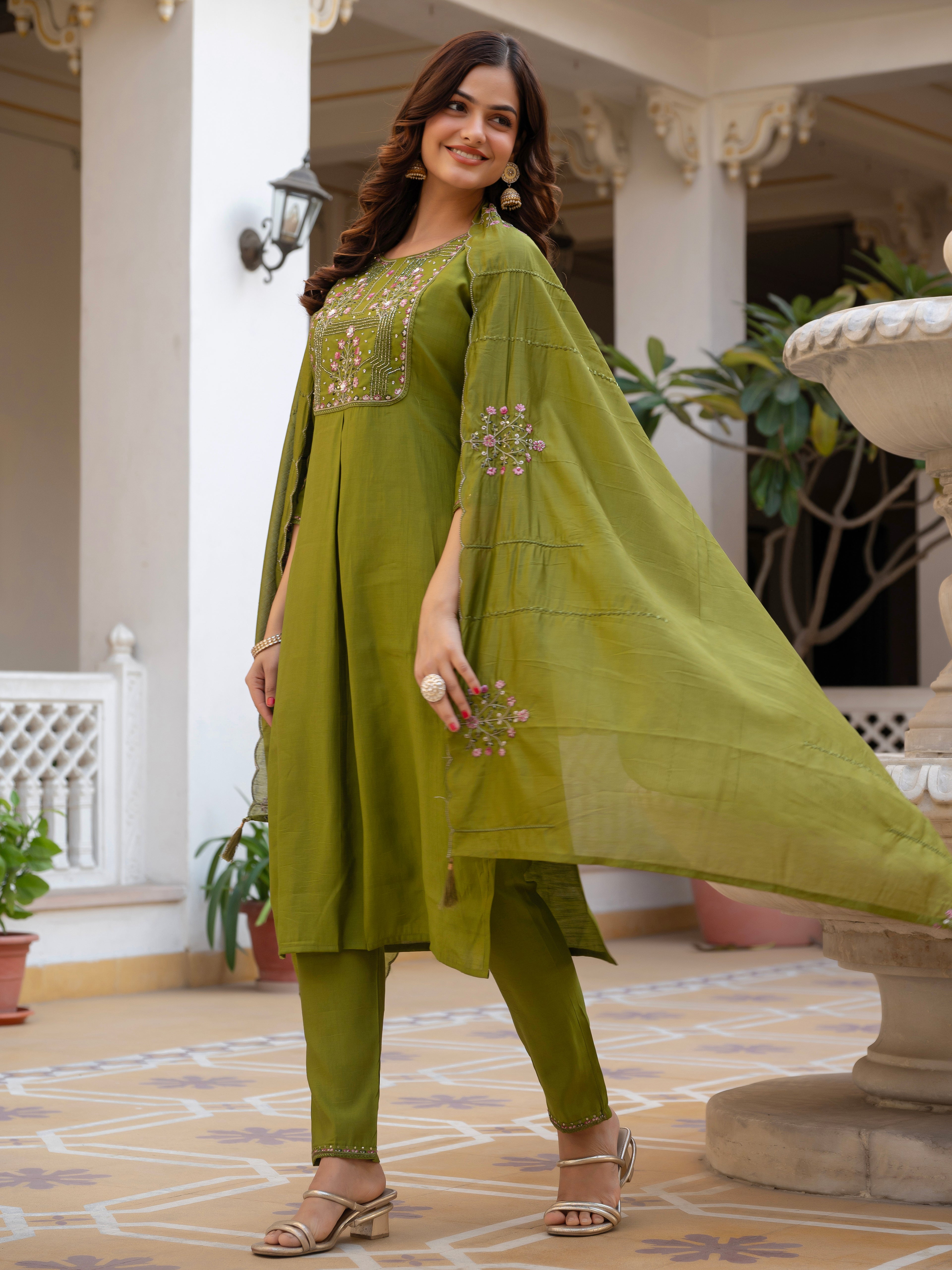 Elegant Straight Kurti Pant Dupatta Set of Green