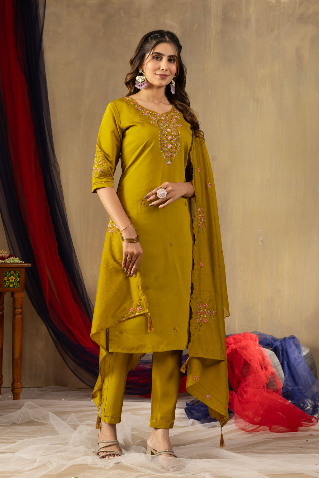 Elegant Straight Kurti Pant Dupatta Set of Musterd