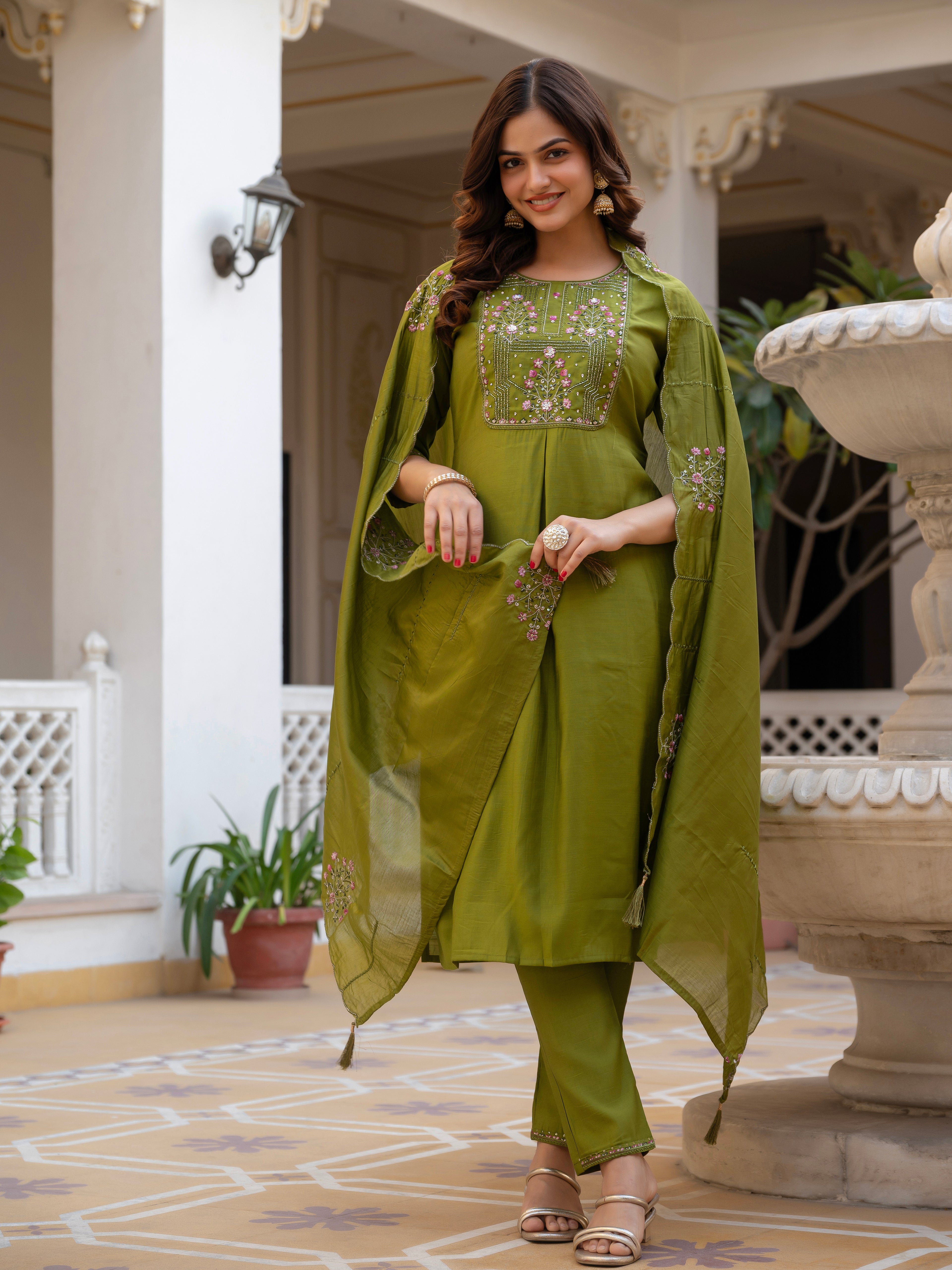 Elegant Straight Kurti Pant Dupatta Set of Green