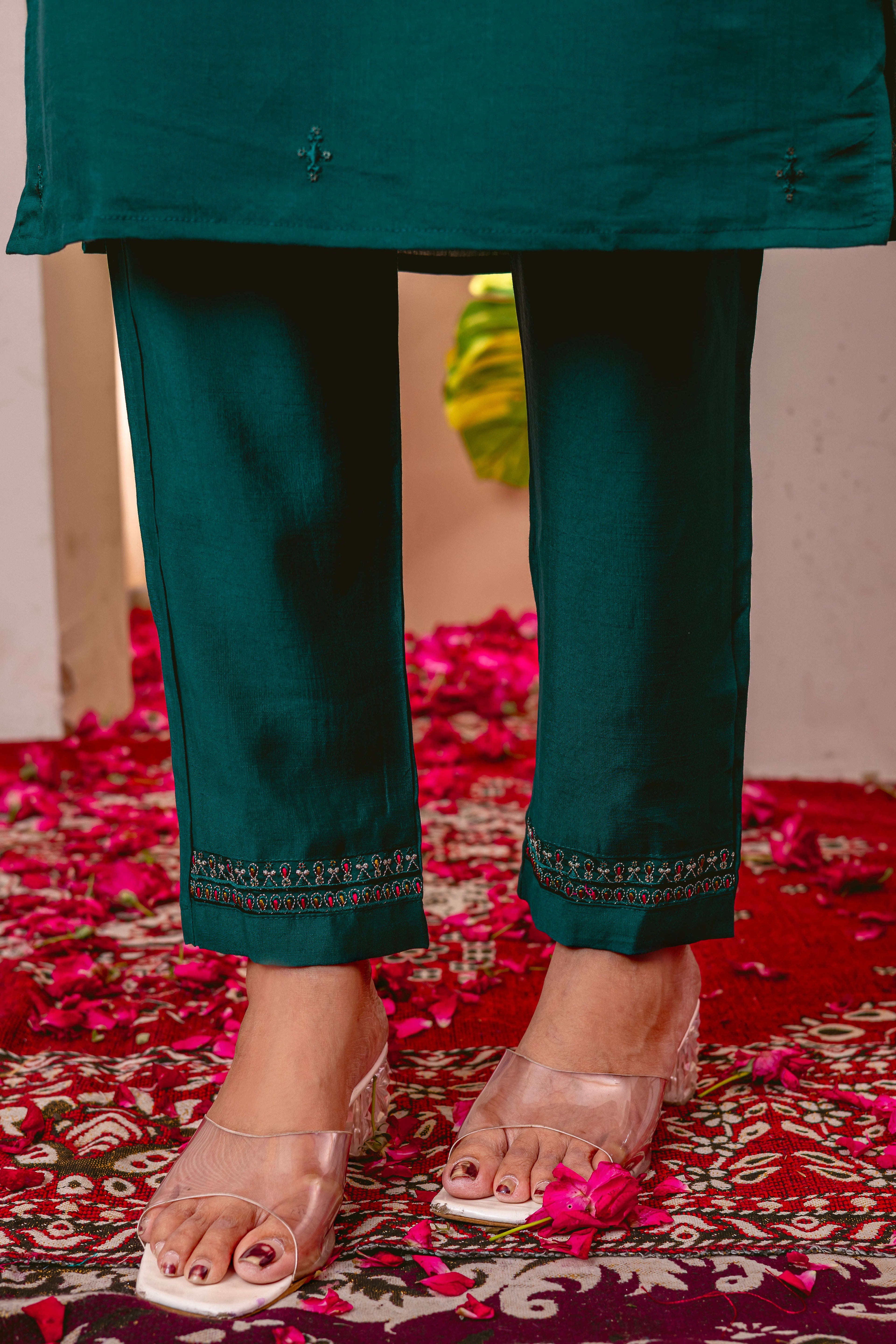 Elegant Straight Kurti Pant Dupatta Set KADV-112 - Green Kalikar