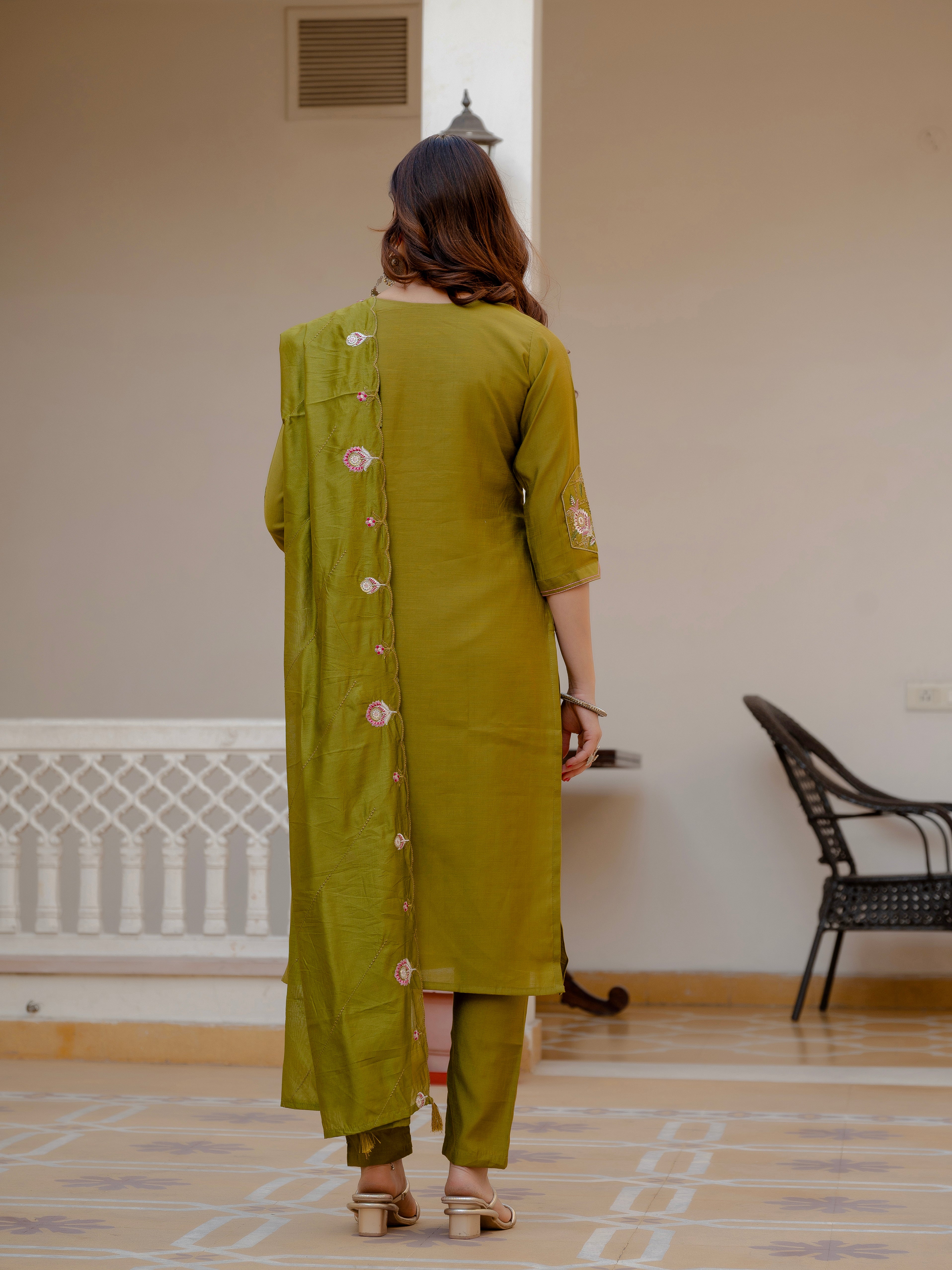 Elegant Straight Kurti Pant Dupatta Set of Mahendi Green
