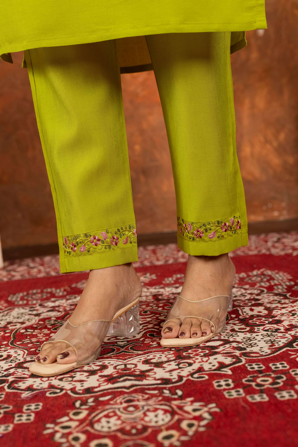 Elegant Straight Kurti Pant Dupatta Set - Parrot Green Kalikar