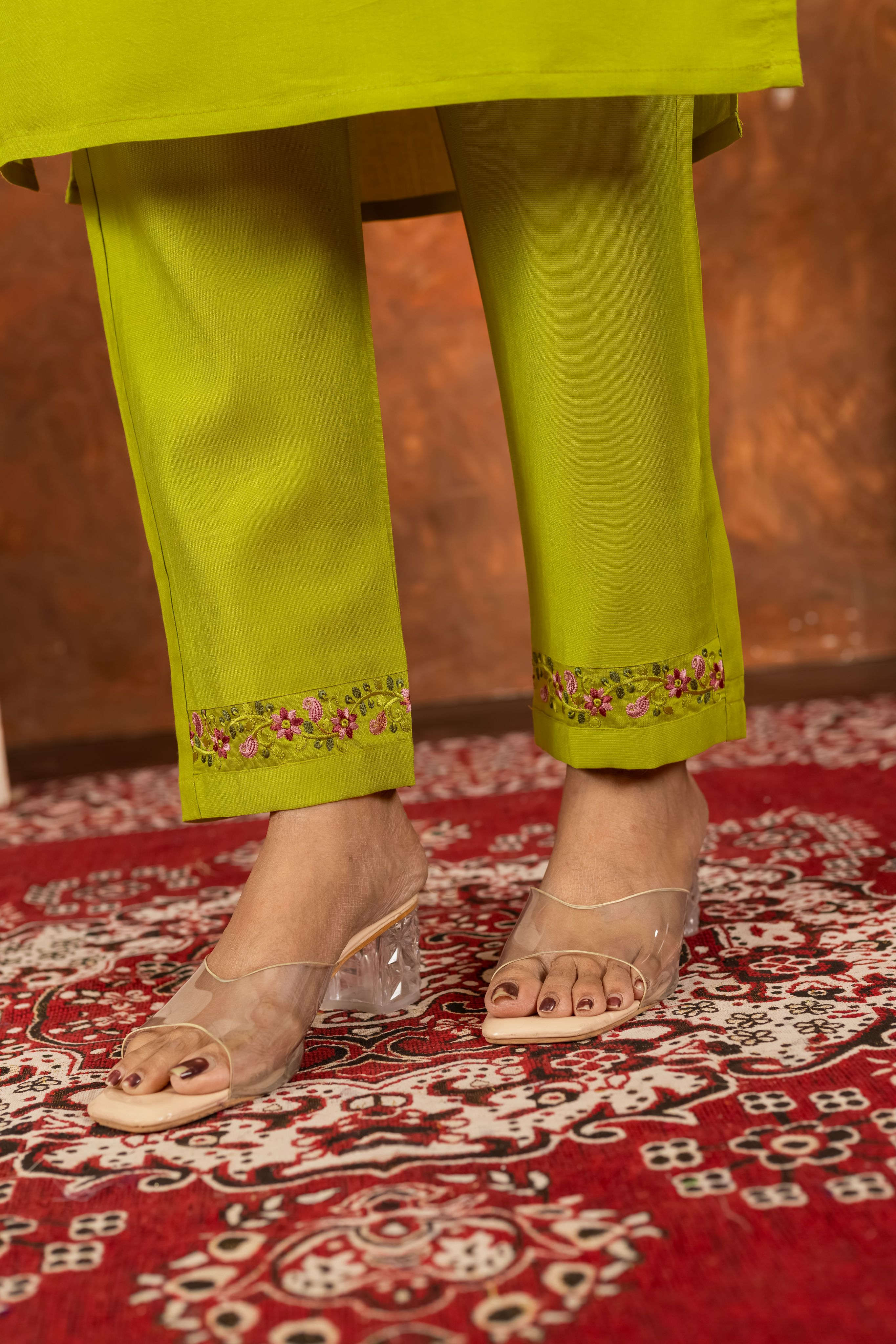 Elegant Straight Kurti Pant Dupatta Set - Parrot Green Kalikar