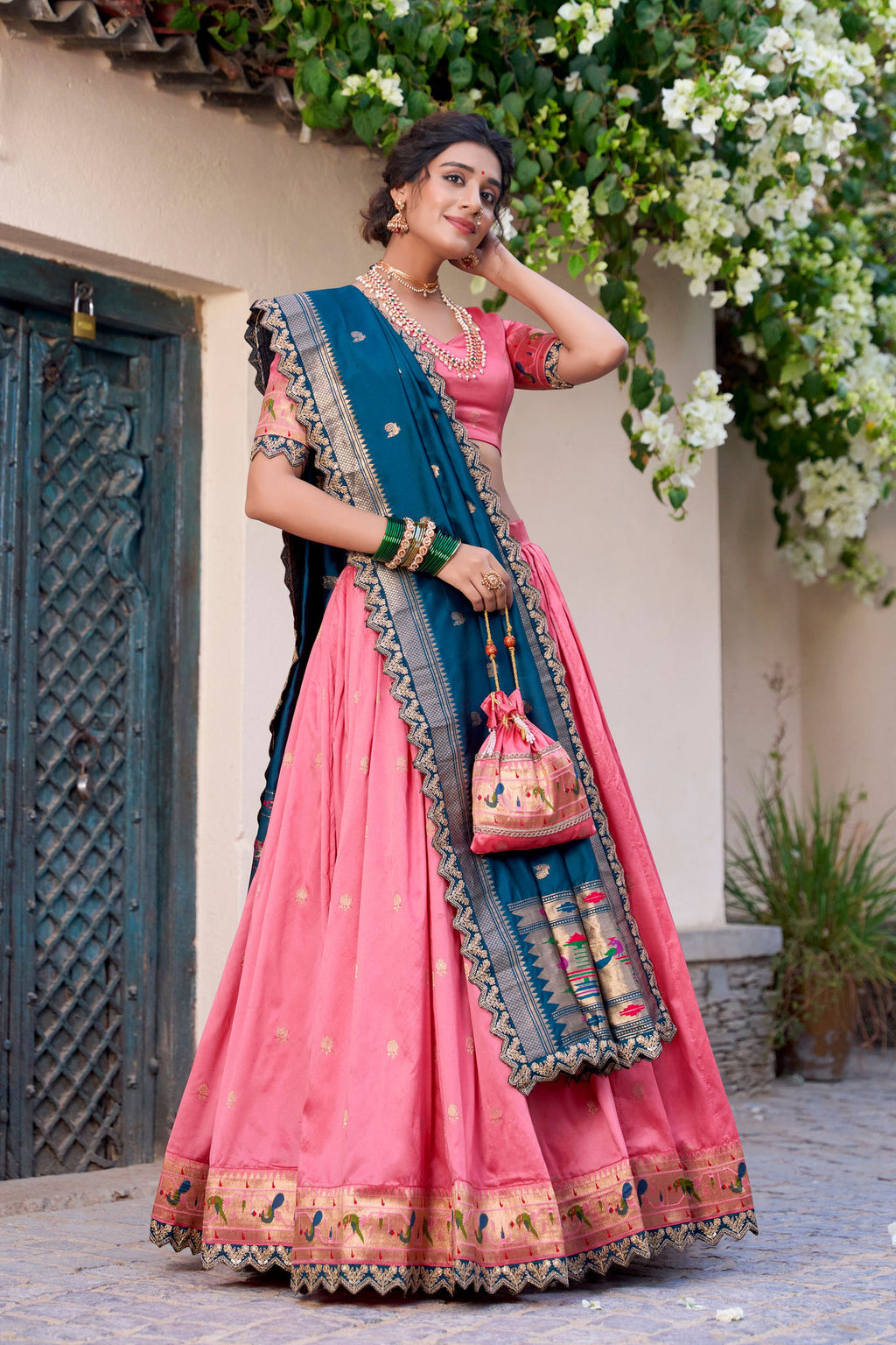 Kalikar Zari Weaving Work With Sequins and Thread Embroidery Scallop Lace Border-2014 Kalikar