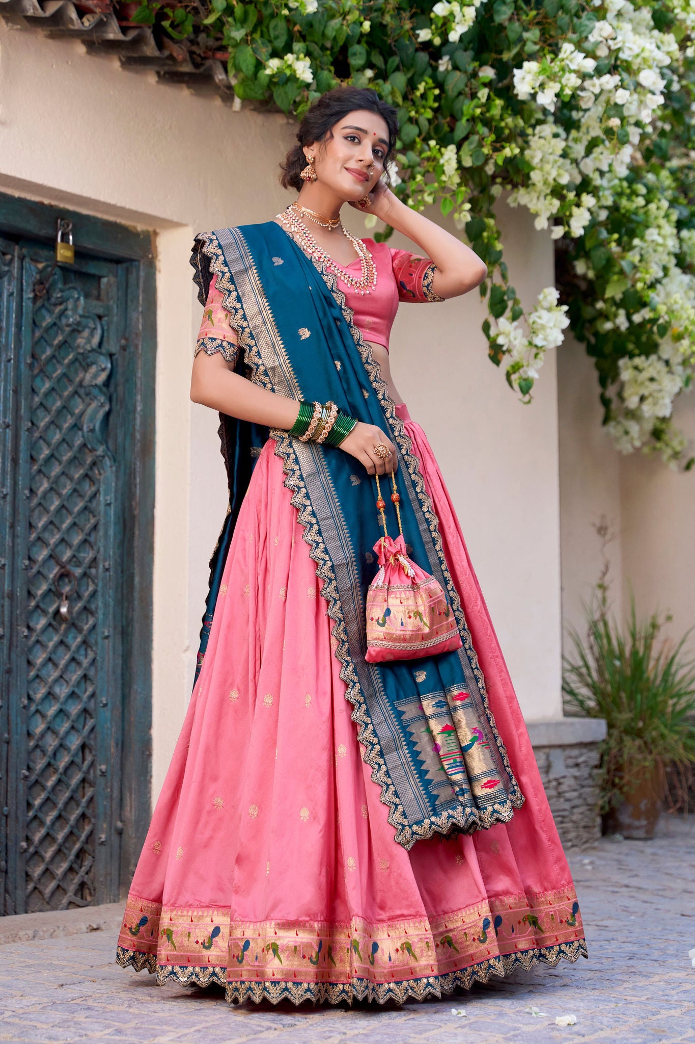 Kalikar Zari Weaving Work With Sequins and Thread Embroidery Scallop Lace Border-2014 Kalikar