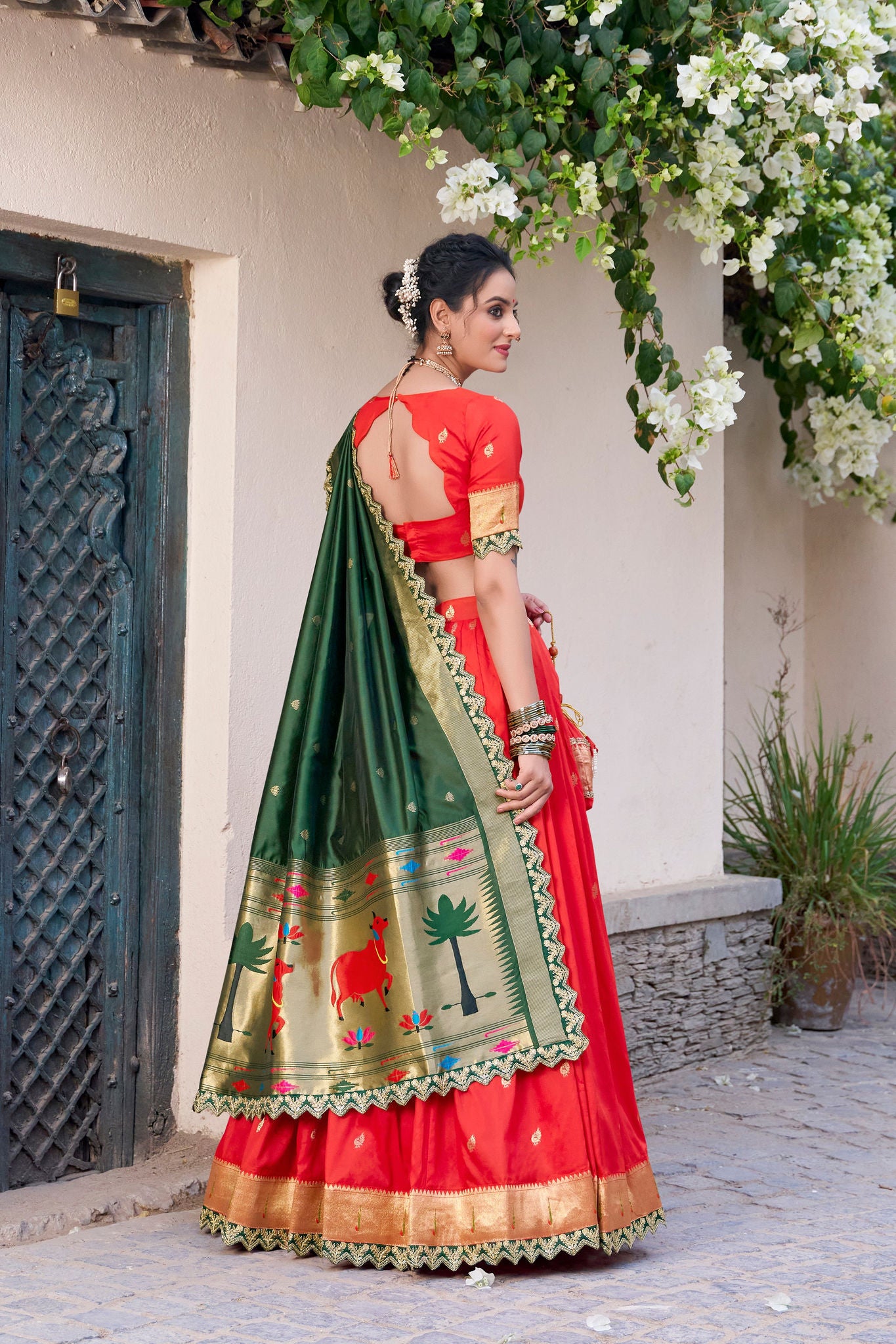 Kalikar Zari Weaving Work With Sequins and Thread Embroidery Scallop Lace Border-2014 Kalikar
