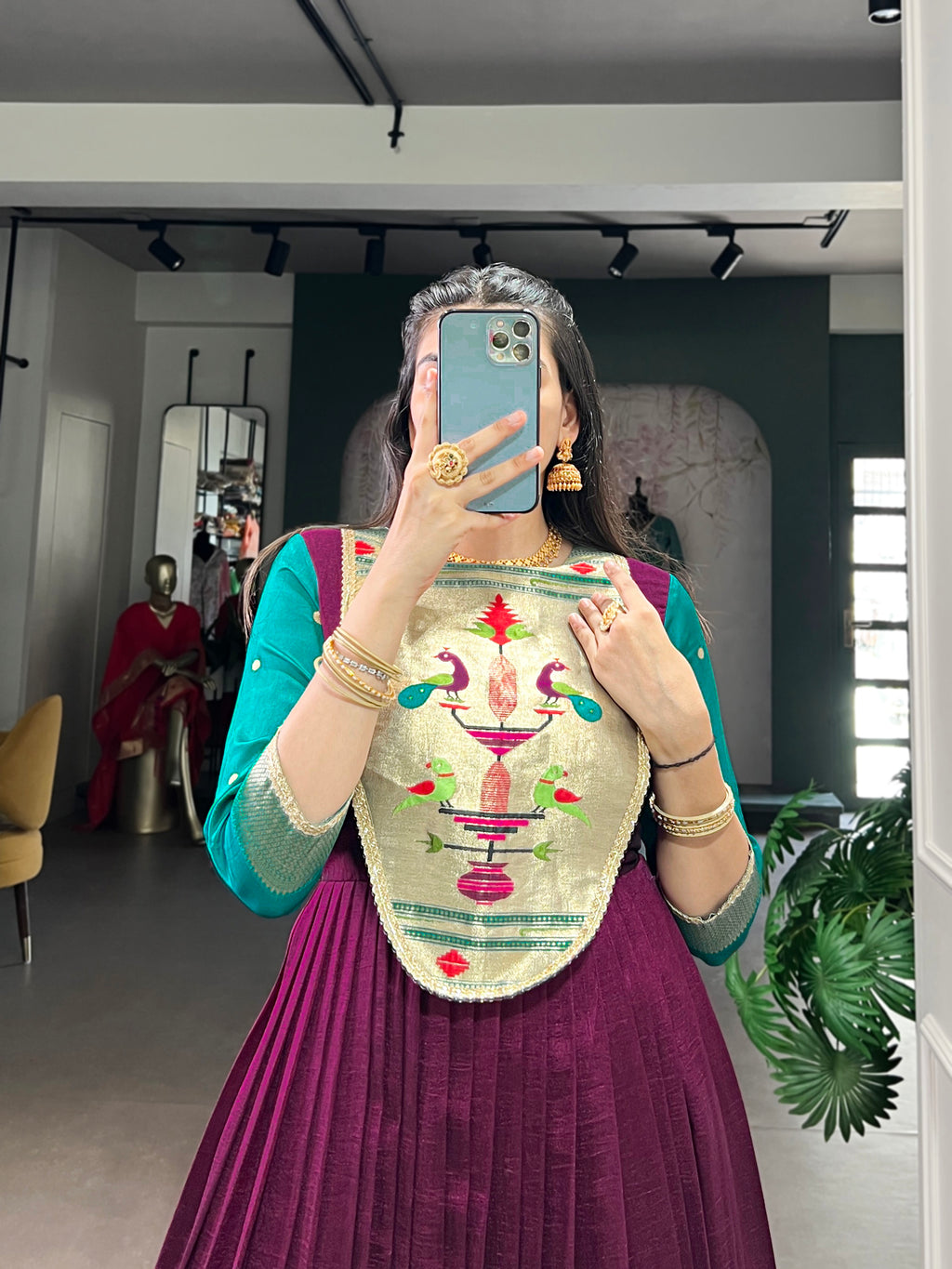 Designer Jari Woven Fown of Purple Colour