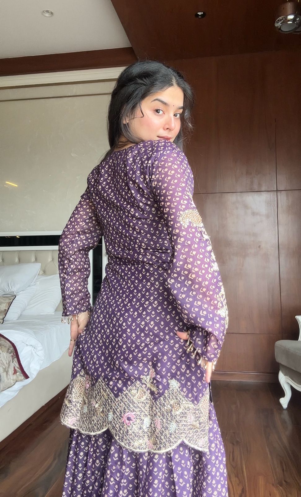 Kalikar Fendi Crush with Zari & Sequins Embroidered work - KLM07