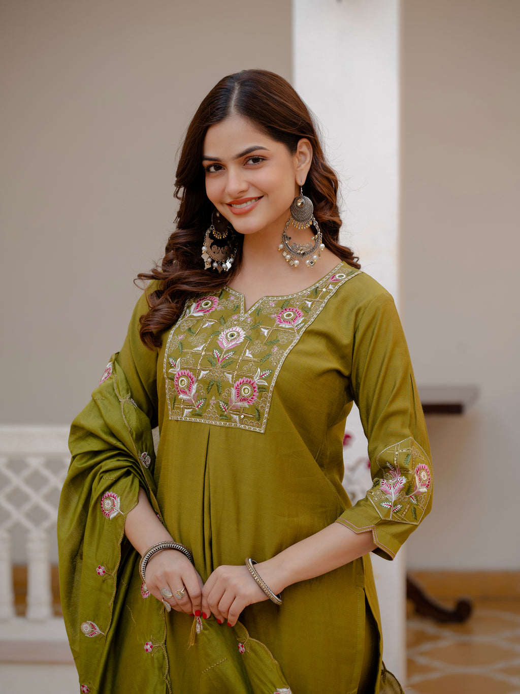 Elegant Straight Kurti Pant Dupatta Set of Mahendi Green