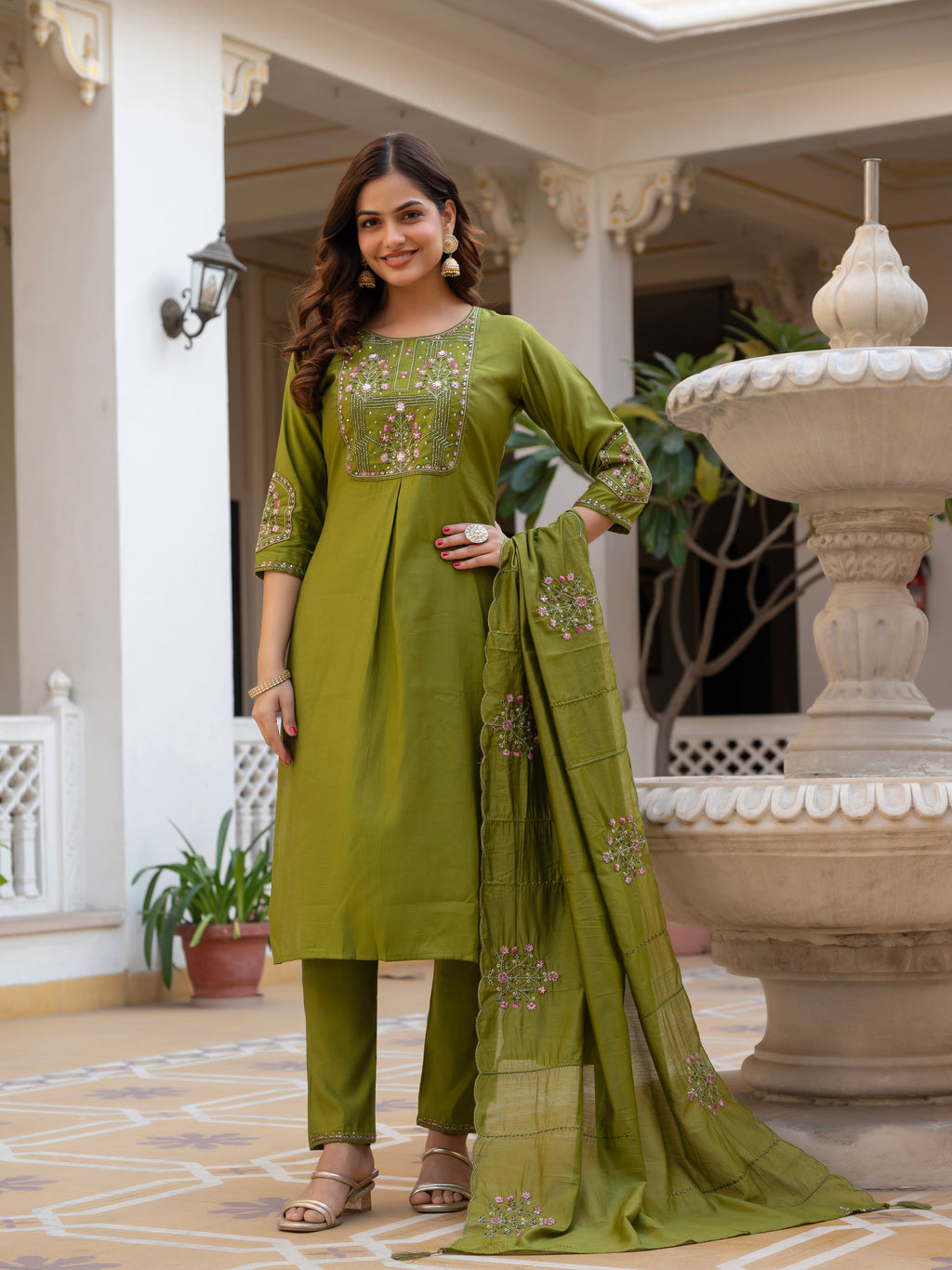 Elegant Straight Kurti Pant Dupatta Set of Green