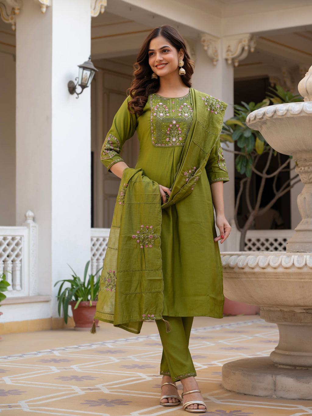 Elegant Straight Kurti Pant Dupatta Set of Green