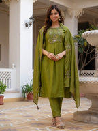 Elegant Straight Kurti Pant Dupatta Set of Green