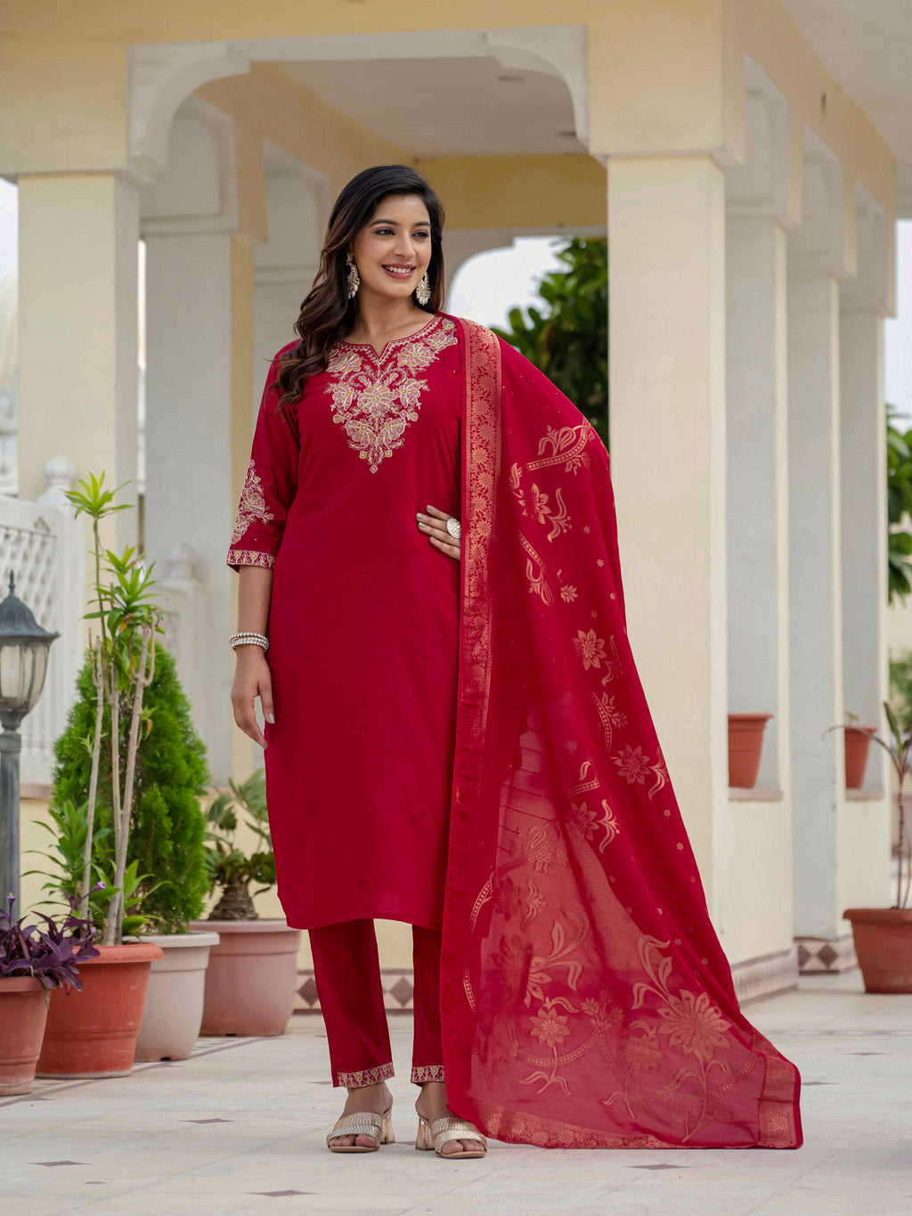 Elegant Straight Kurti Pant Dupatta Set of Maroon