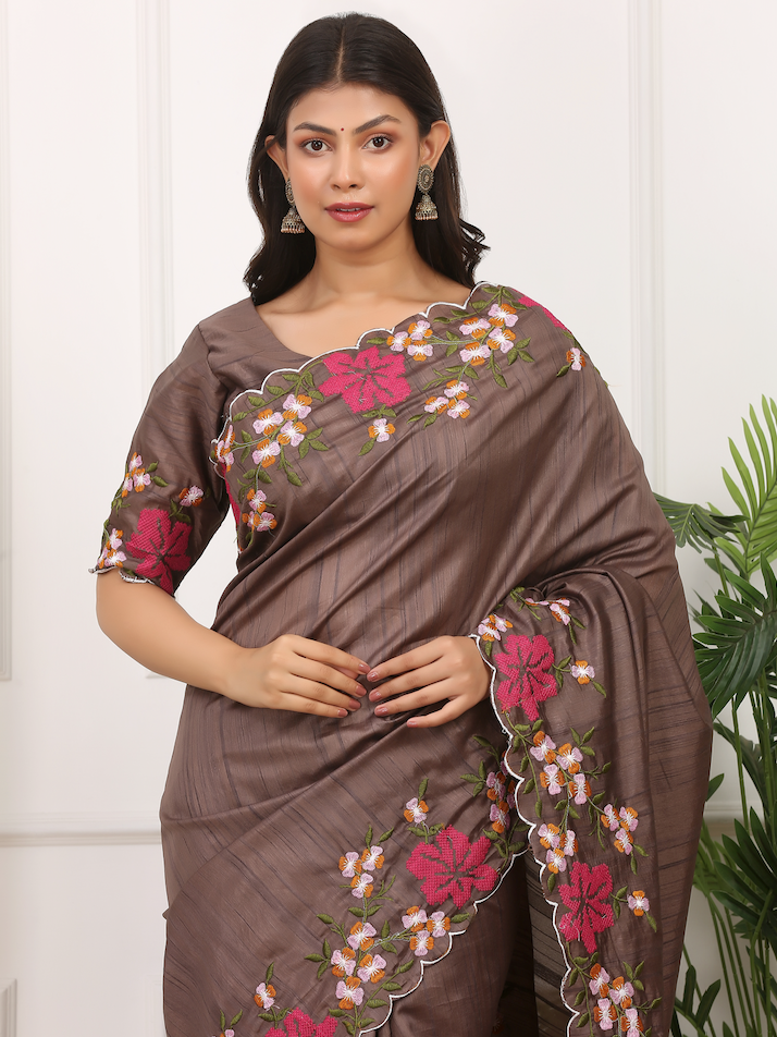 Kalikar Onam Manipuri Silk Beautiful Malti Color Thread Work on Border with Cutwork Onion