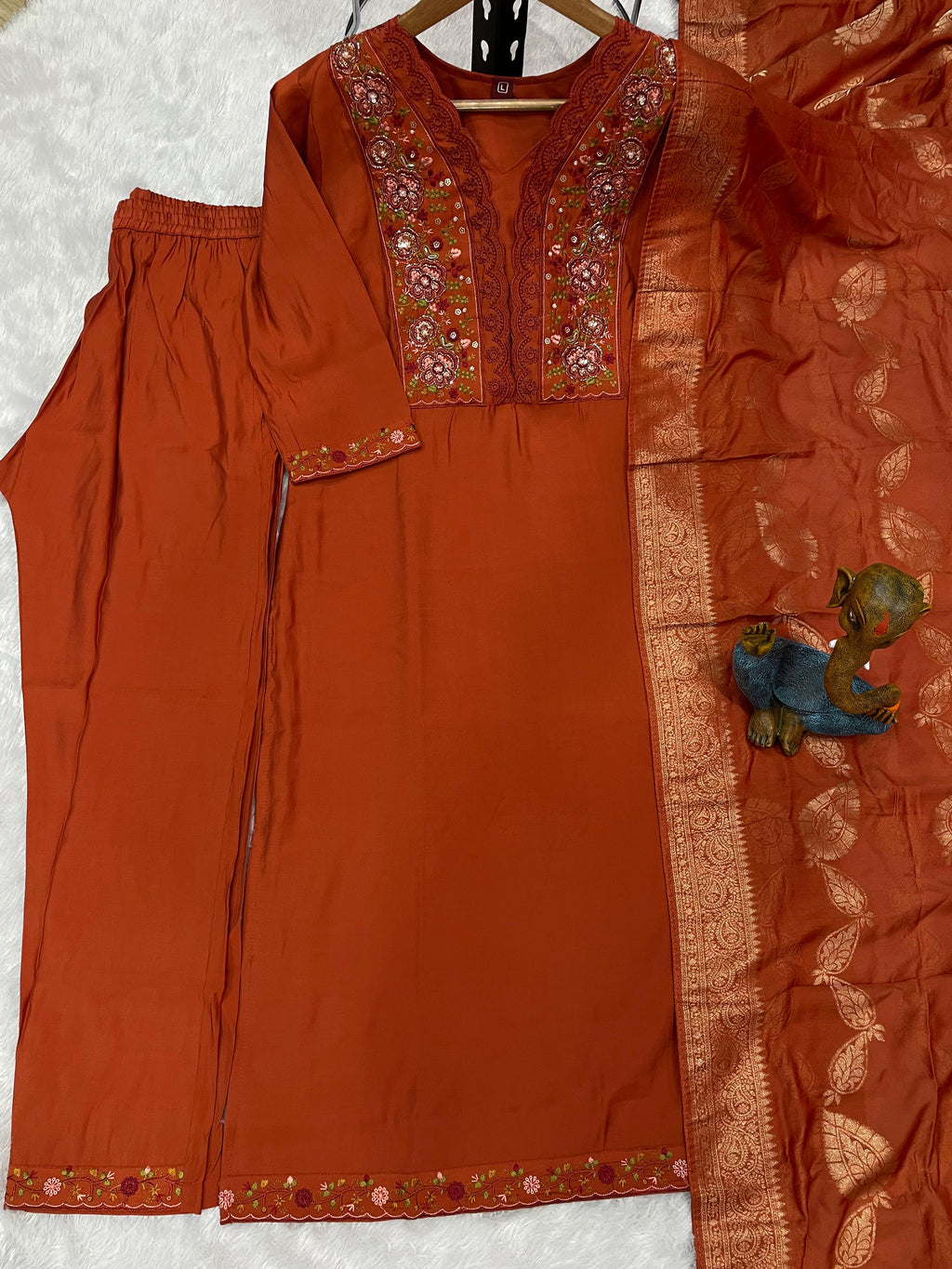 Elegant Straight Kurti Pant Dupatta Set of Rust