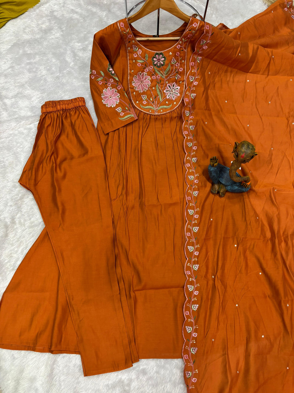 Elegant Straight Kurti Pant Dupatta Set of Rust