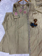 Elegant Straight Kurti Pant Dupatta Set of Pista