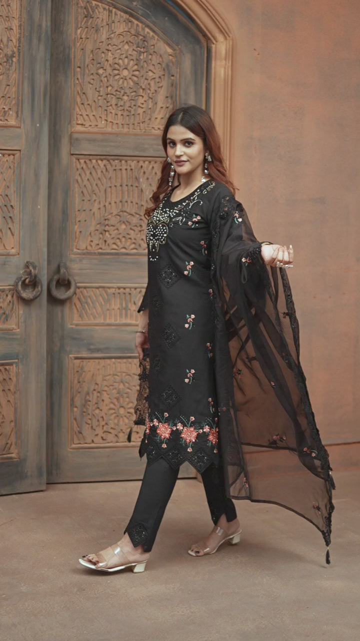 Elegant Straight Kurti Pant Dupatta Set of Black