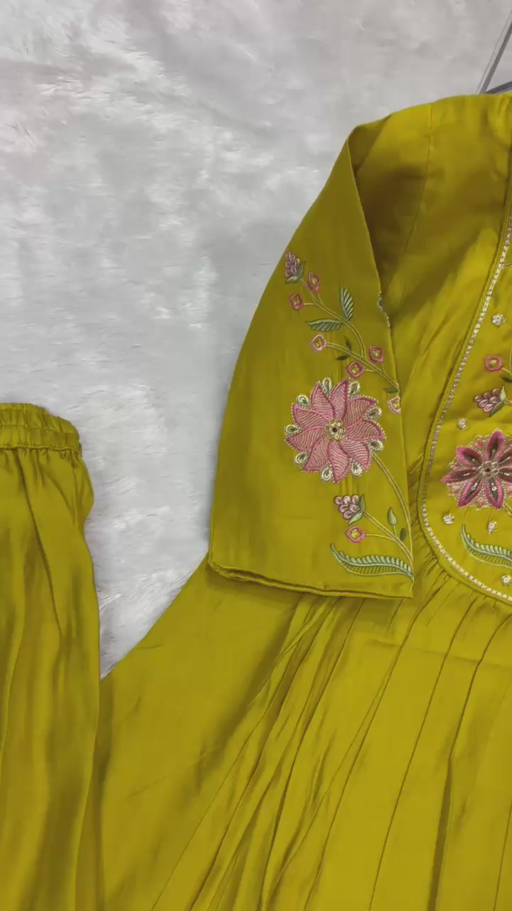 Elegant Straight Kurti Pant Dupatta Set of Yellow